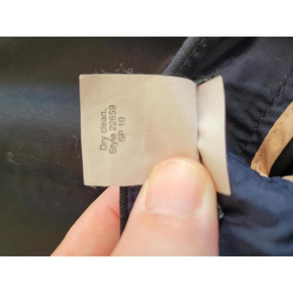 J Crew size 0 black knee length pencil skirt. double slits at back - Picture 4 of 4